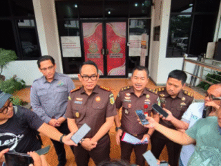Kasus Korupsi Dana Desa Sumberjaya Bekasi: Kejari Tetapkan 4 Tersangka Dan Lakukan Penahanan